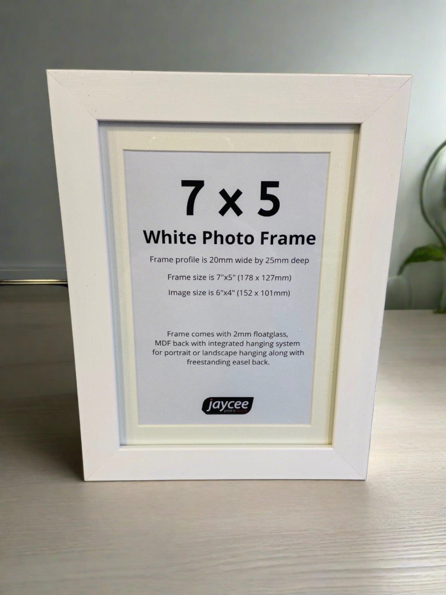 Premier Photo Frames - 7x5 White Photo Frame - Jaycee